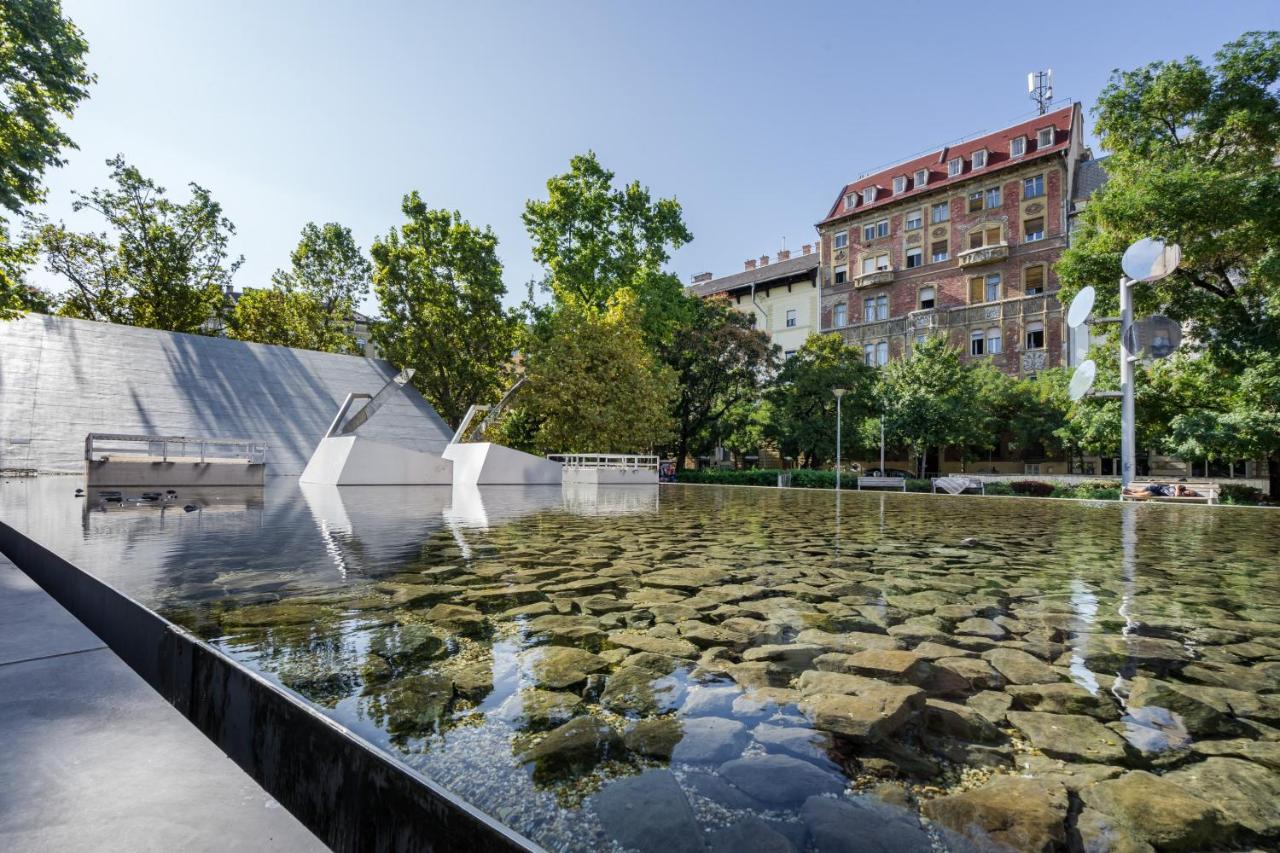 Live Star Apartment Budapest Eksteriør bilde